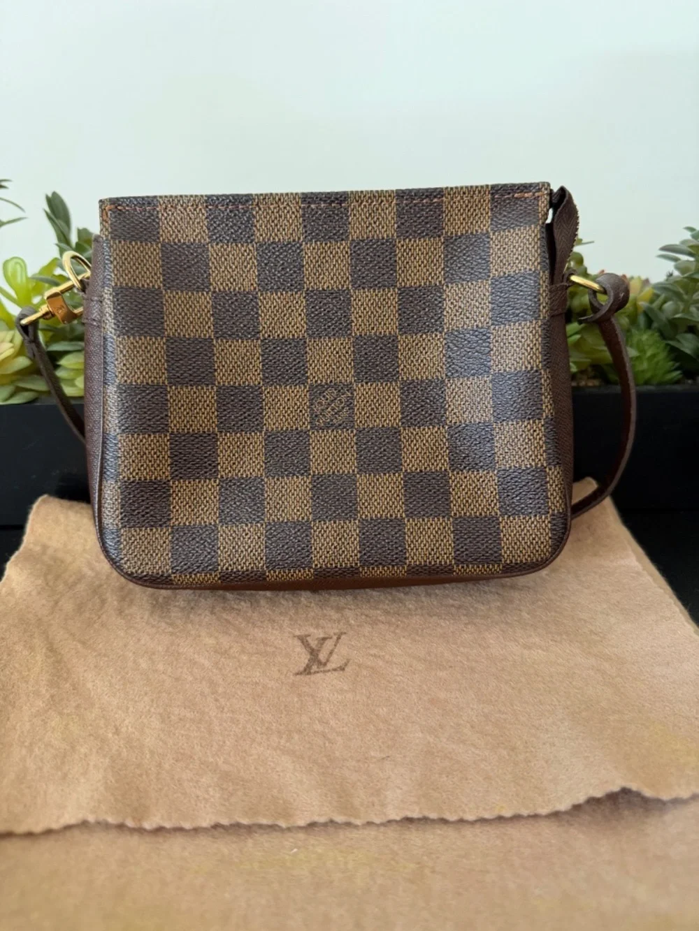 Louis Vuitton Damier Ebene Trousse Make Up Bag Pochette w/ COA + Dust Bag